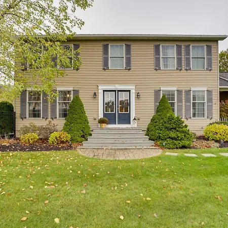 Lakefront Homer Abode With Patio And Backyard!
